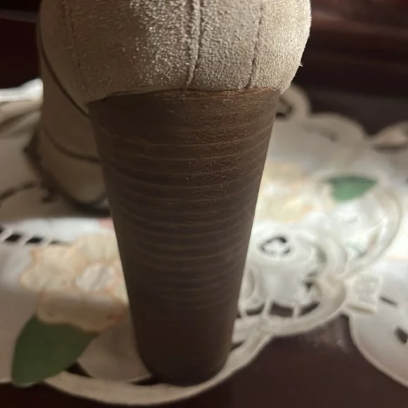 Nine West chunky wooden heel boots - Picture 3 of 6